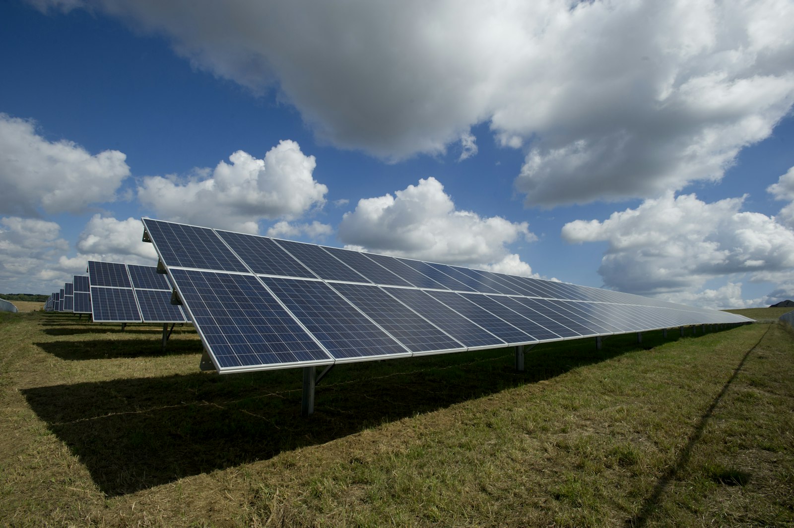 Imagen de referencia de paneles solares
